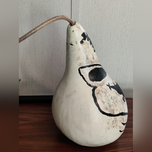 New Handmade Gourd ( Oogie Boogie) Birdhouse. - Picture 6 of 7